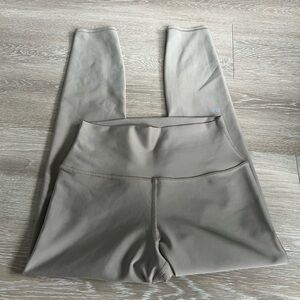 ALO Yoga High-Waist Airlift Legging